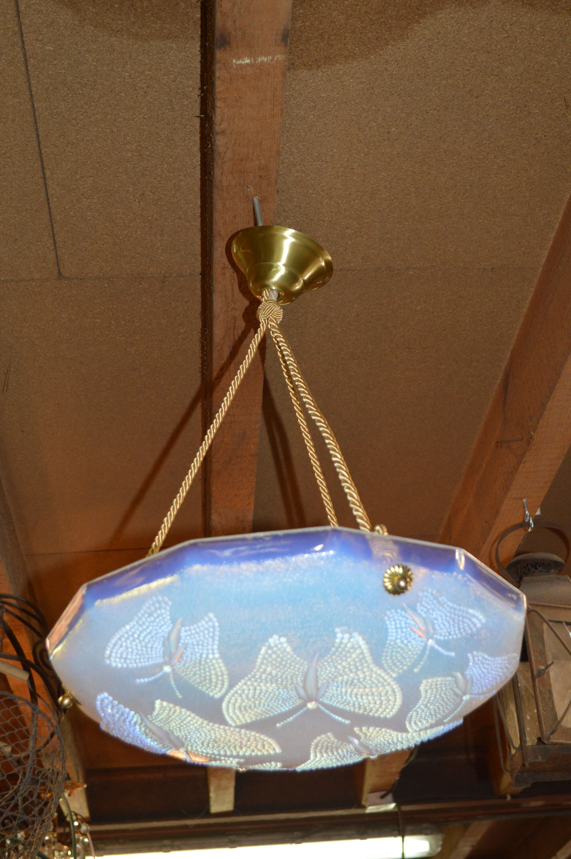 Art deco printed opalescent glass suspension decorated with butterflies