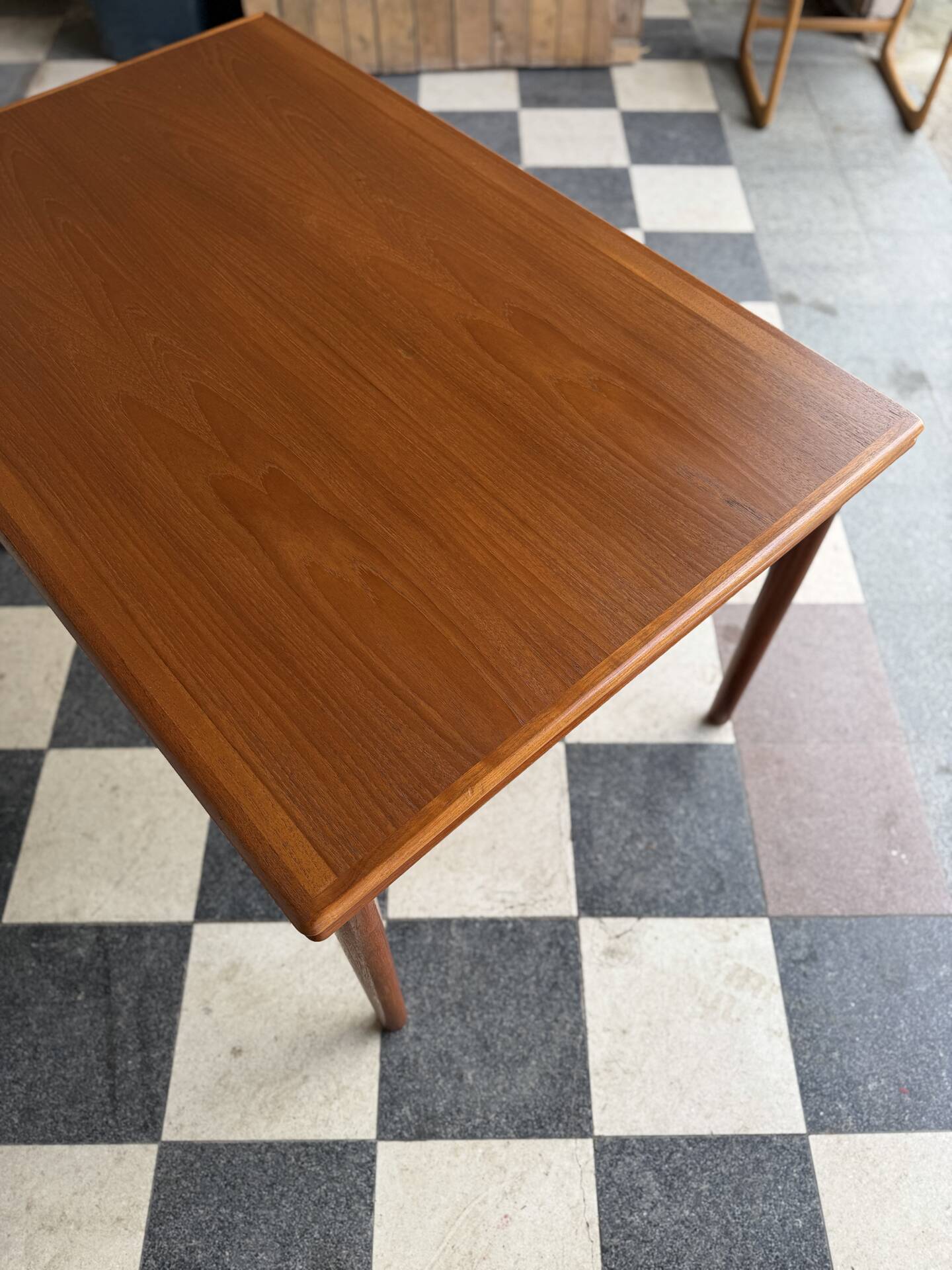 Table danoise en teck