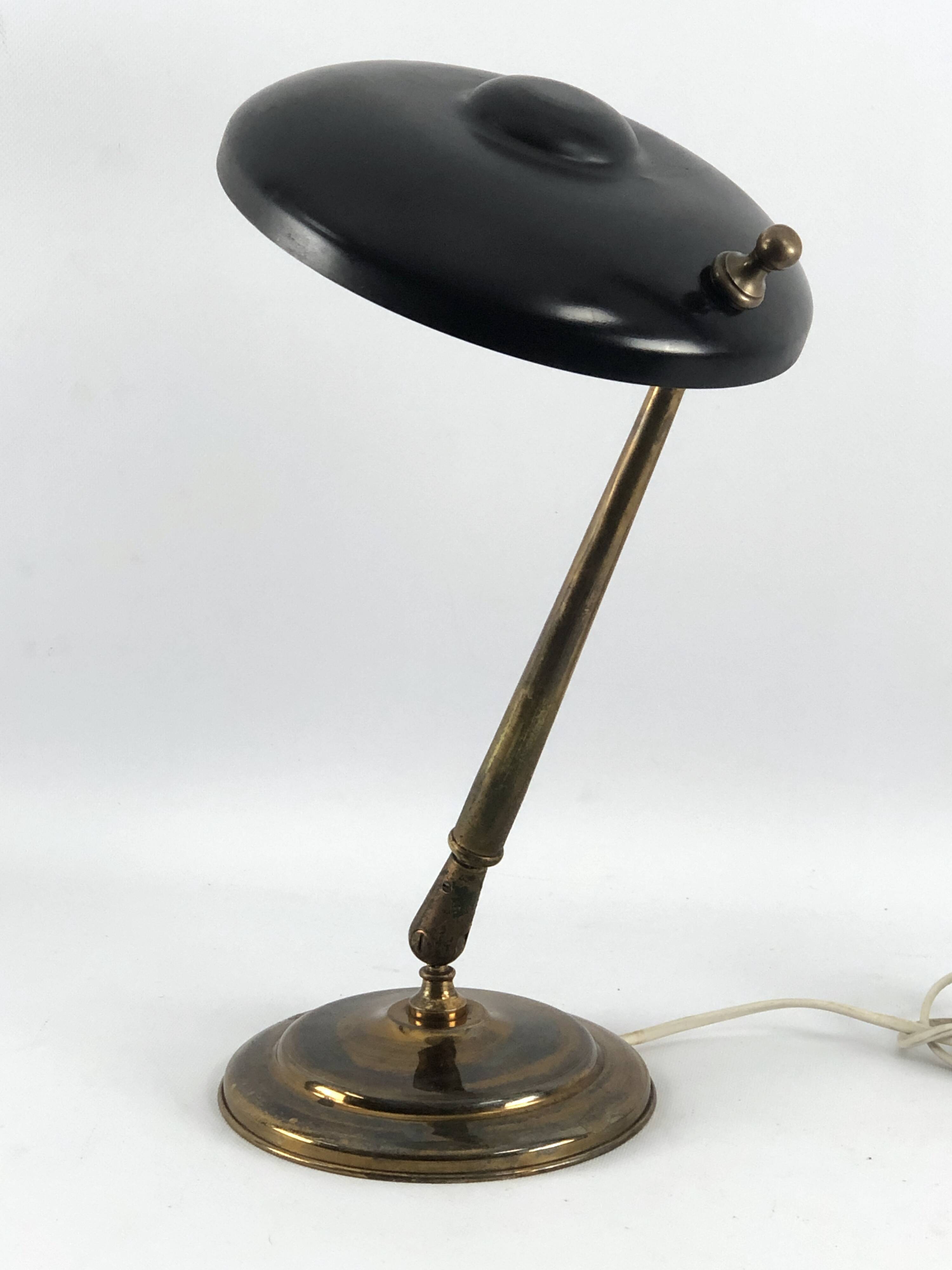 Lumi Milano, Mid-century brass and lacquer two joints table lamp