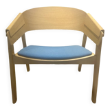 Muuto armchair in oak and blue fabric
