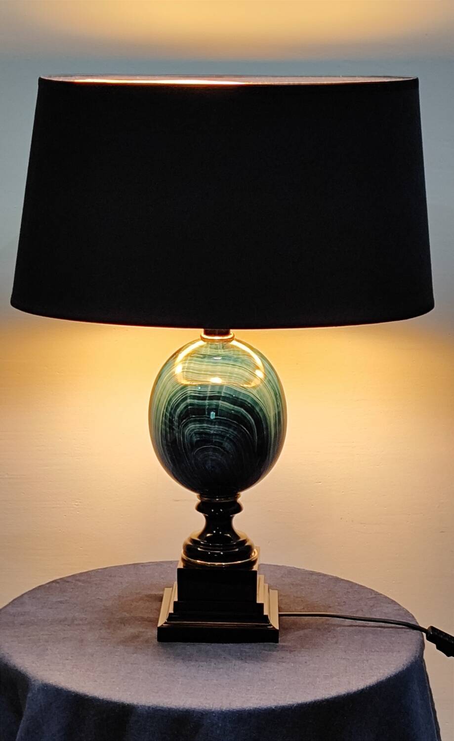The Dolphin table lamp