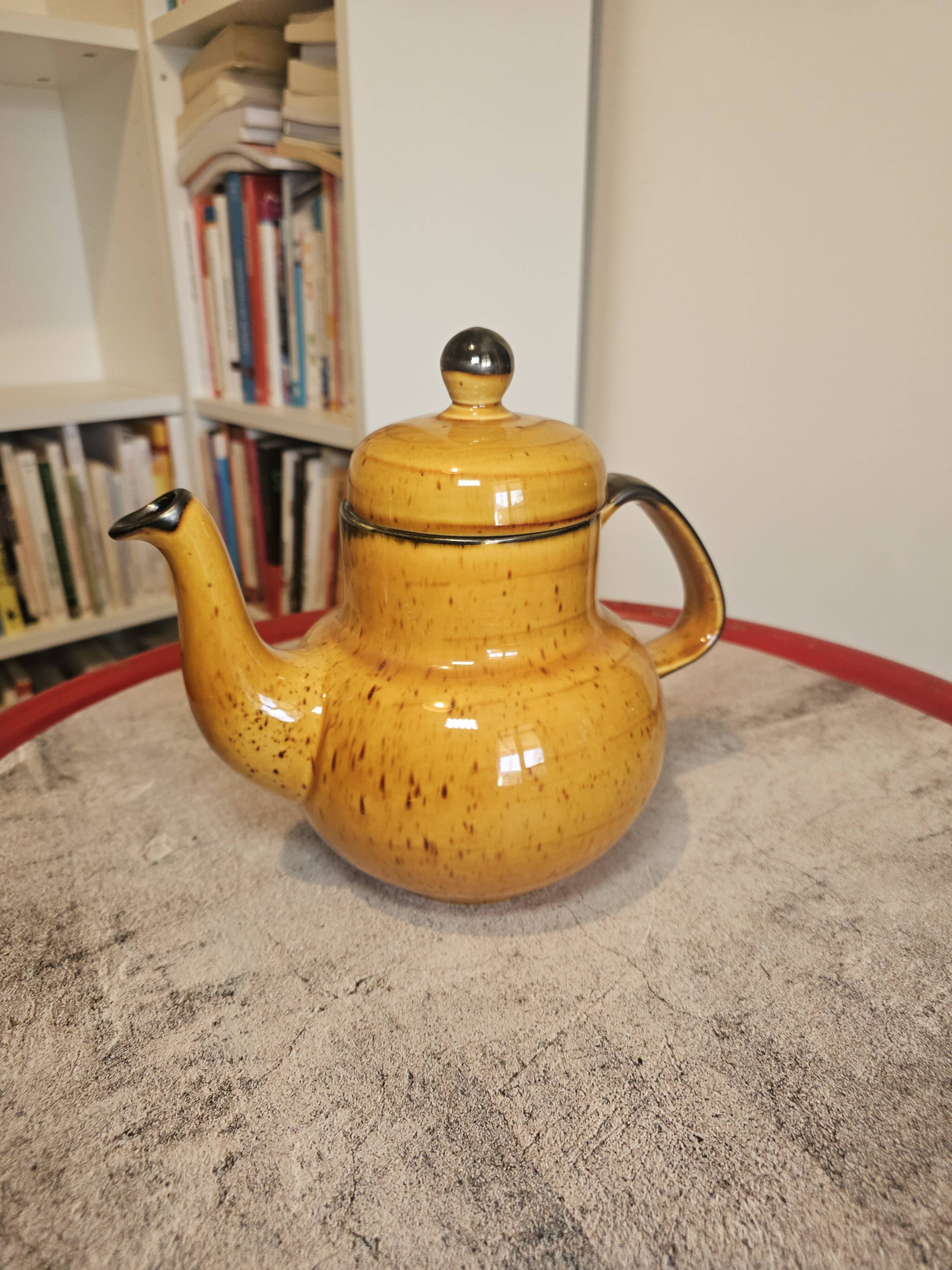 Vintage orange porcelain coffee pot by Boch, model Palma.