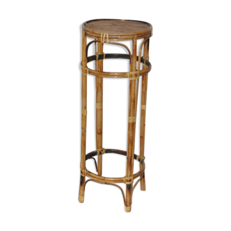 Hot seat in rattan and wicker