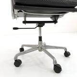 Soft Pad EA217 leather office chair by C. & R. Eames for ICF, 1970