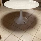 Tulip foot table
