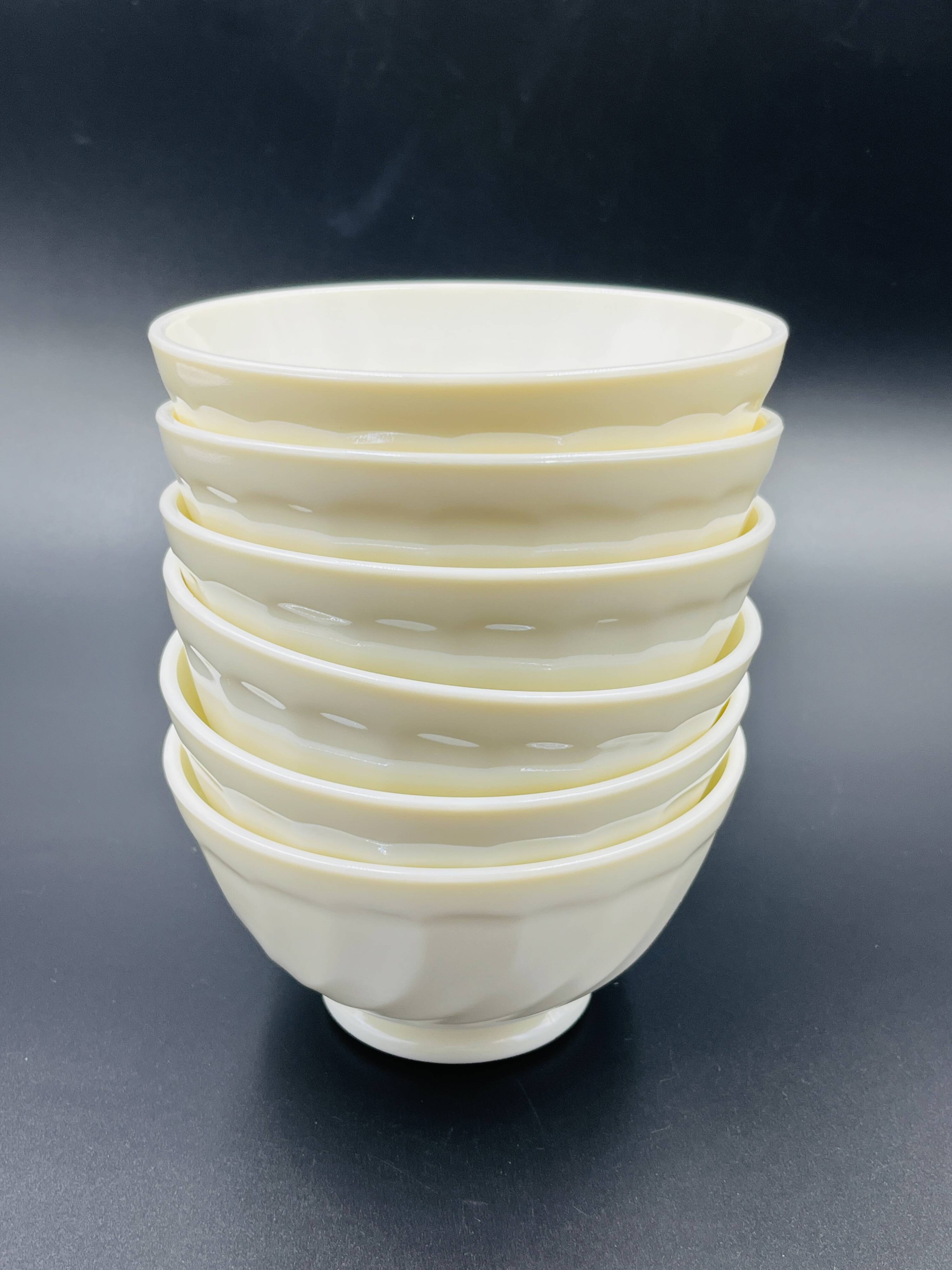 6 Arcopal Trianon Ivory Bowls