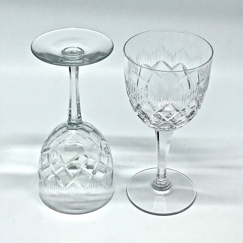 10 Wine glasses