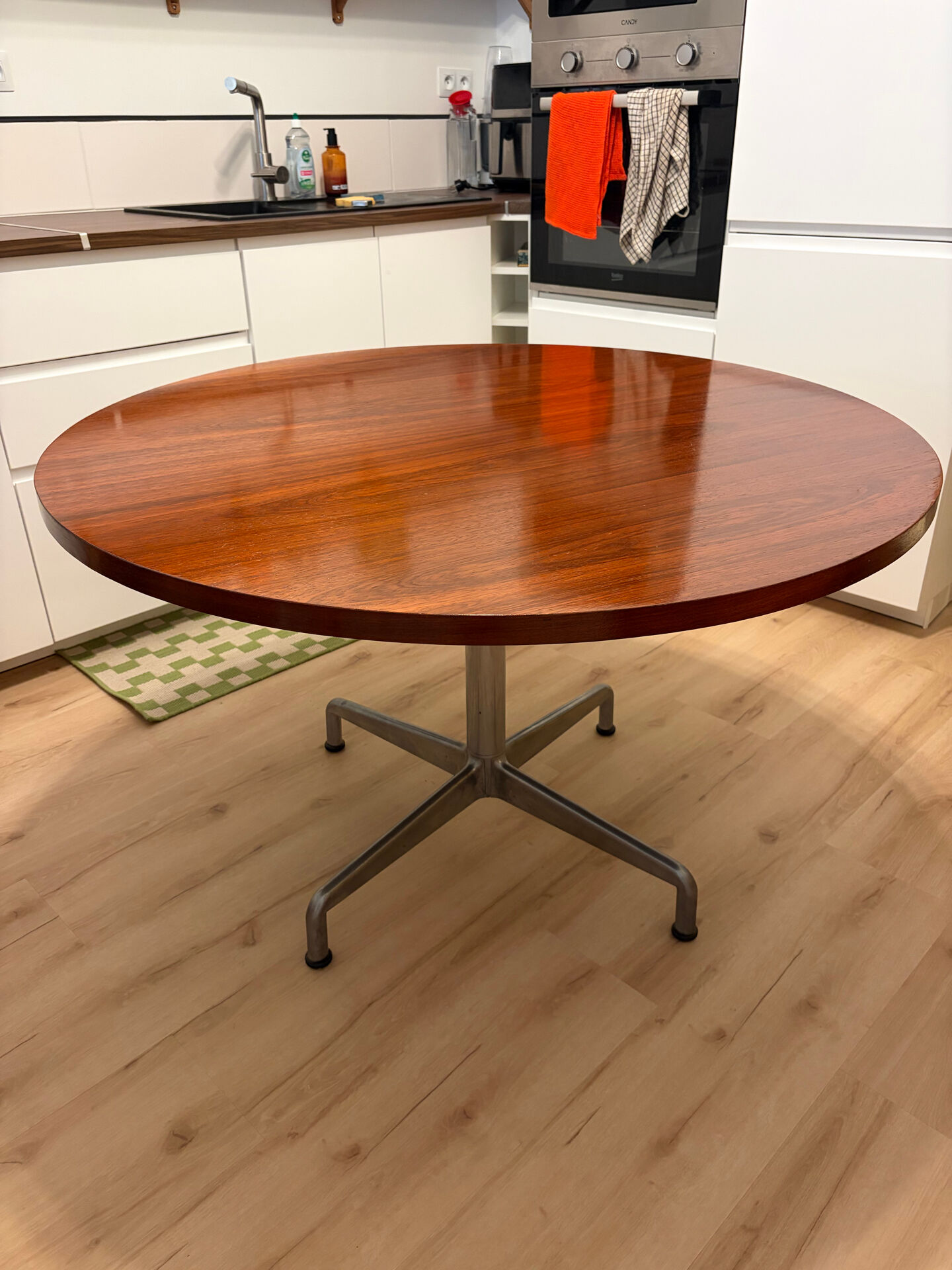 Dining table "Base Contract" by Charles & Ray Eames for He