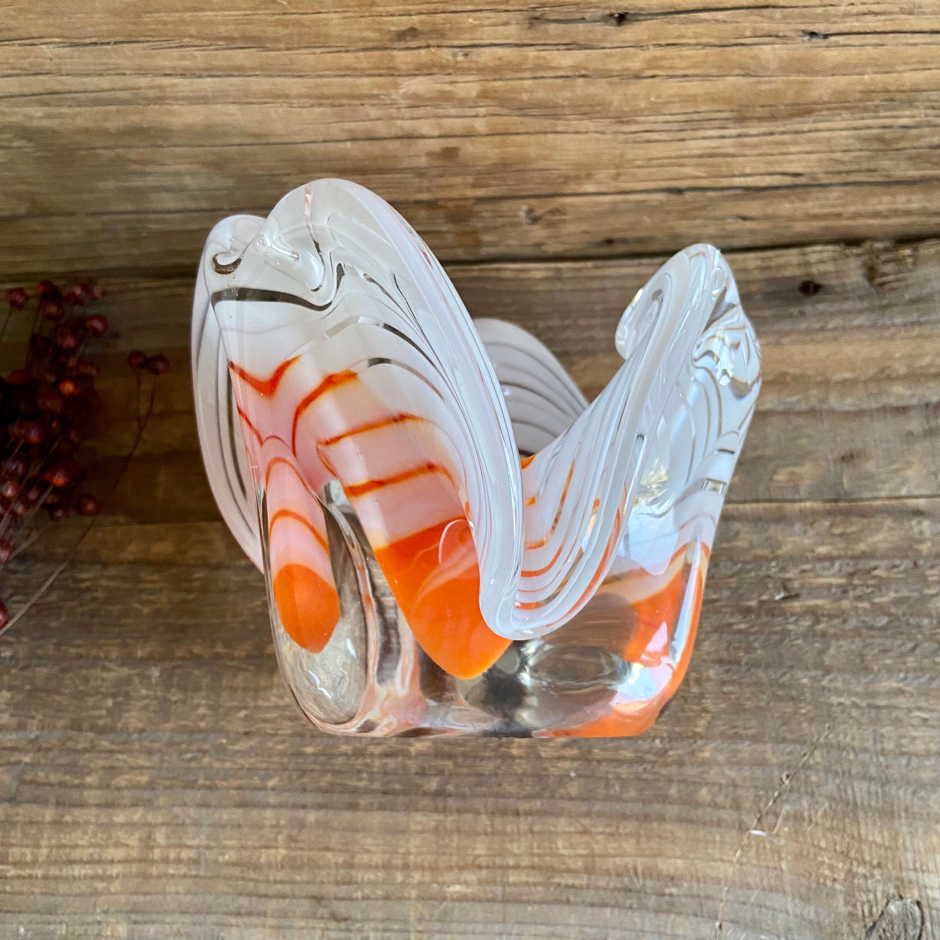 Empty vintage pocket in blown glass