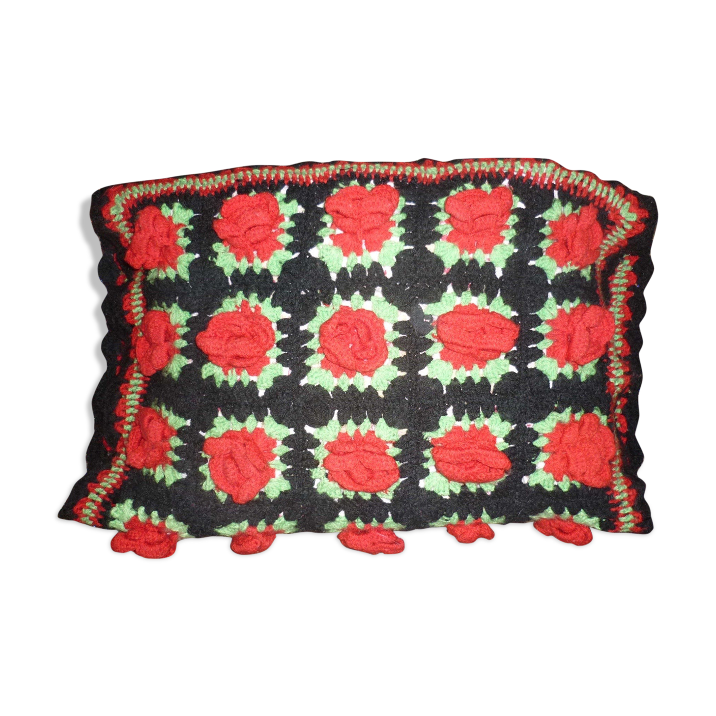 Housse de coussin crochet noir vert et rouge 35X50