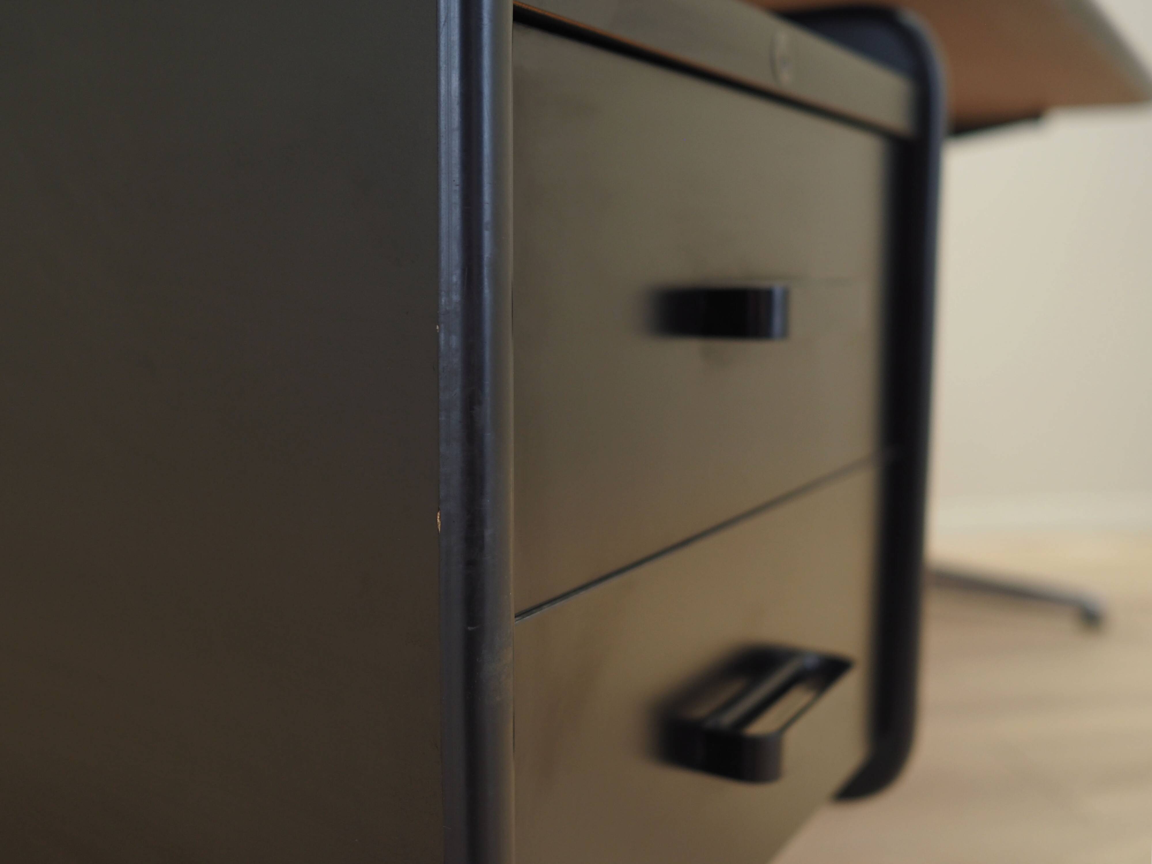 Bureau, design italien, années 1970, designer : Giancarlo Piretti, fabricant : Ano