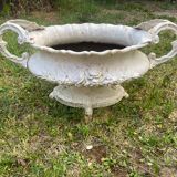 Medici cast iron planter from the 1900s