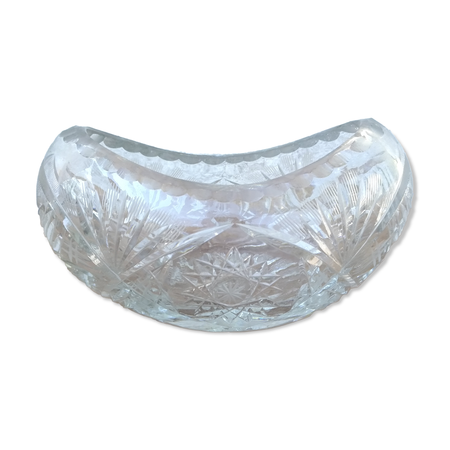 Chiseled crystal cut