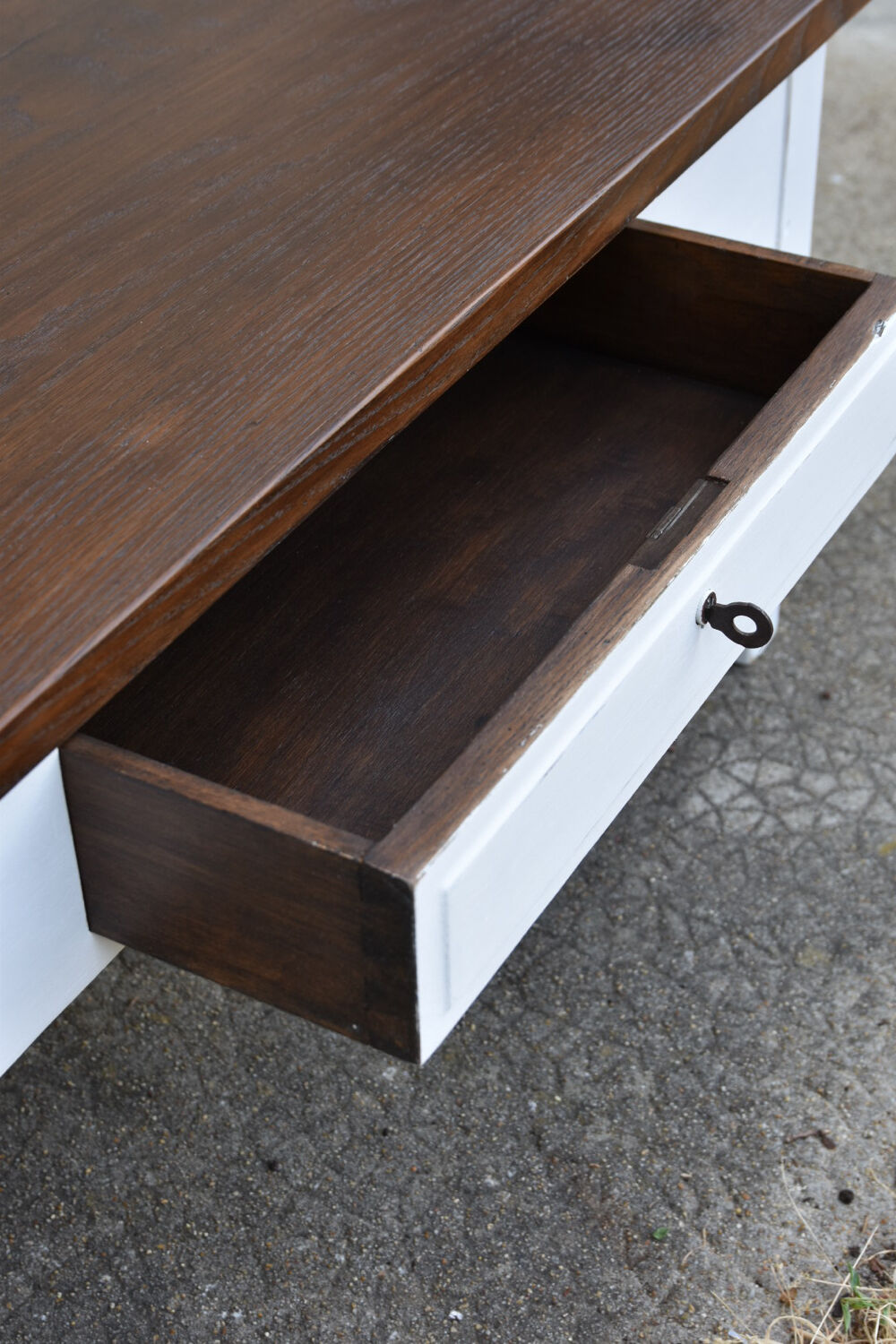 Coffee table countryside