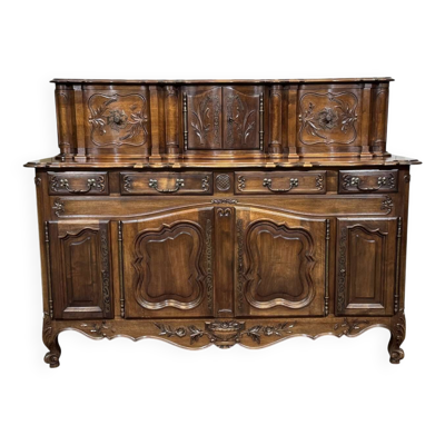 Buffet provençal Louis XV à glissants en noyer, fabrication des années 1950