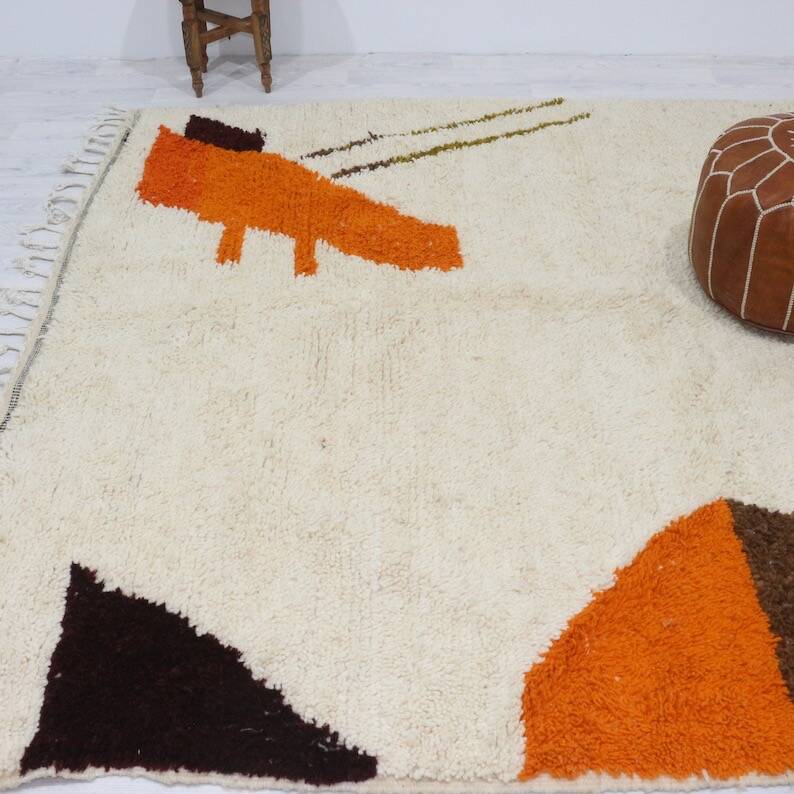 Handmade wool rug, size 200 x 300 cm