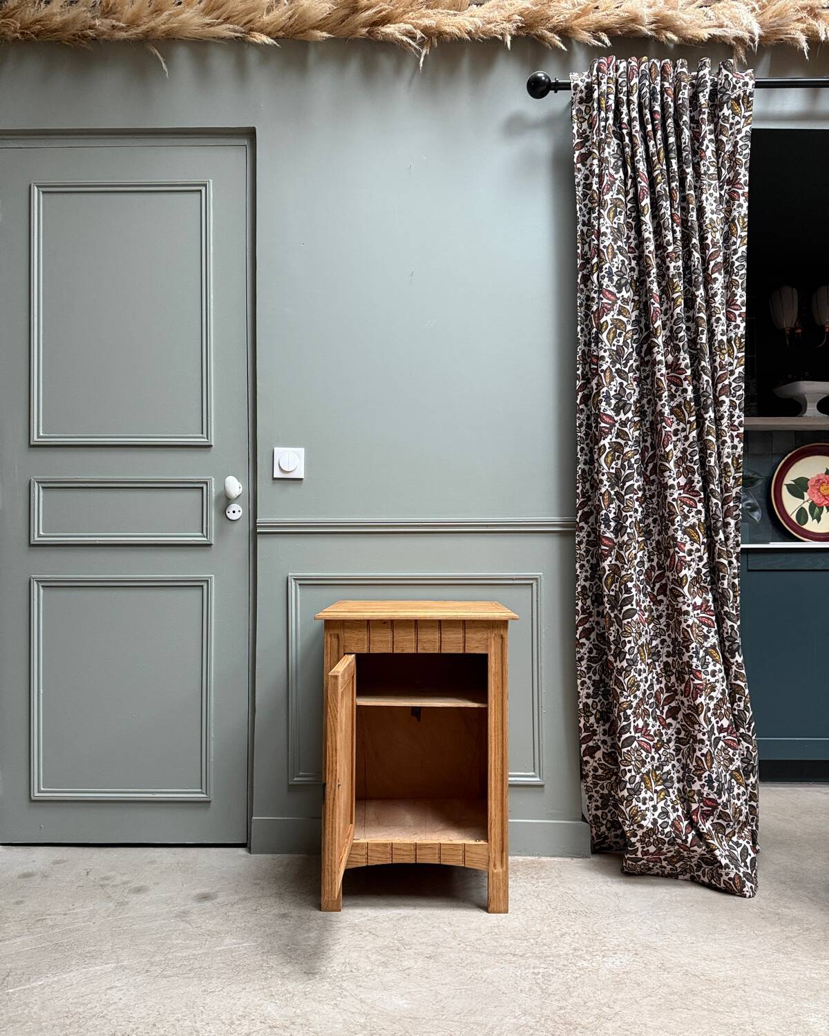 Small Art Deco jam cabinet in oak (renovated)