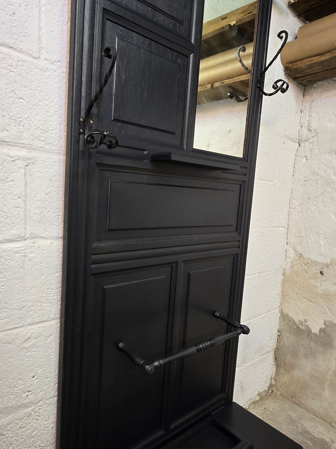 Entrance hall from around 1930 repainted