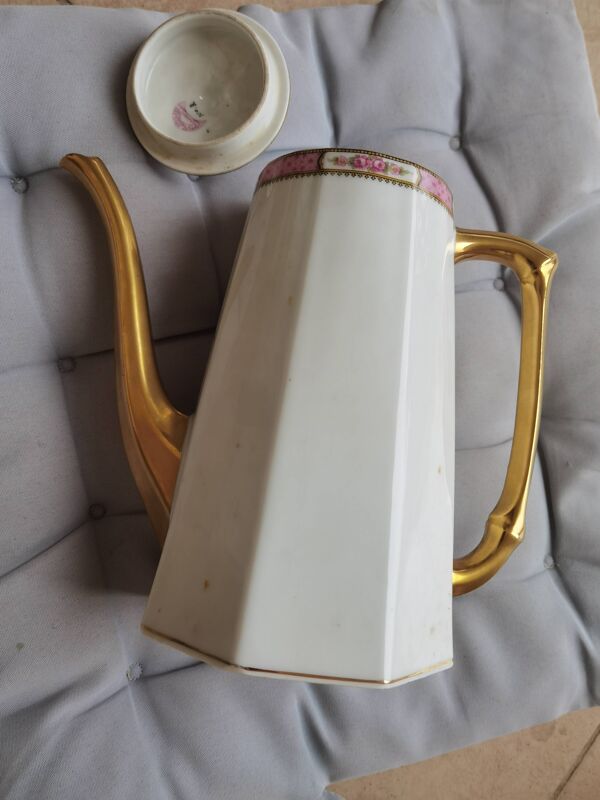 Cafetière ancienne porcelaine de Limoges