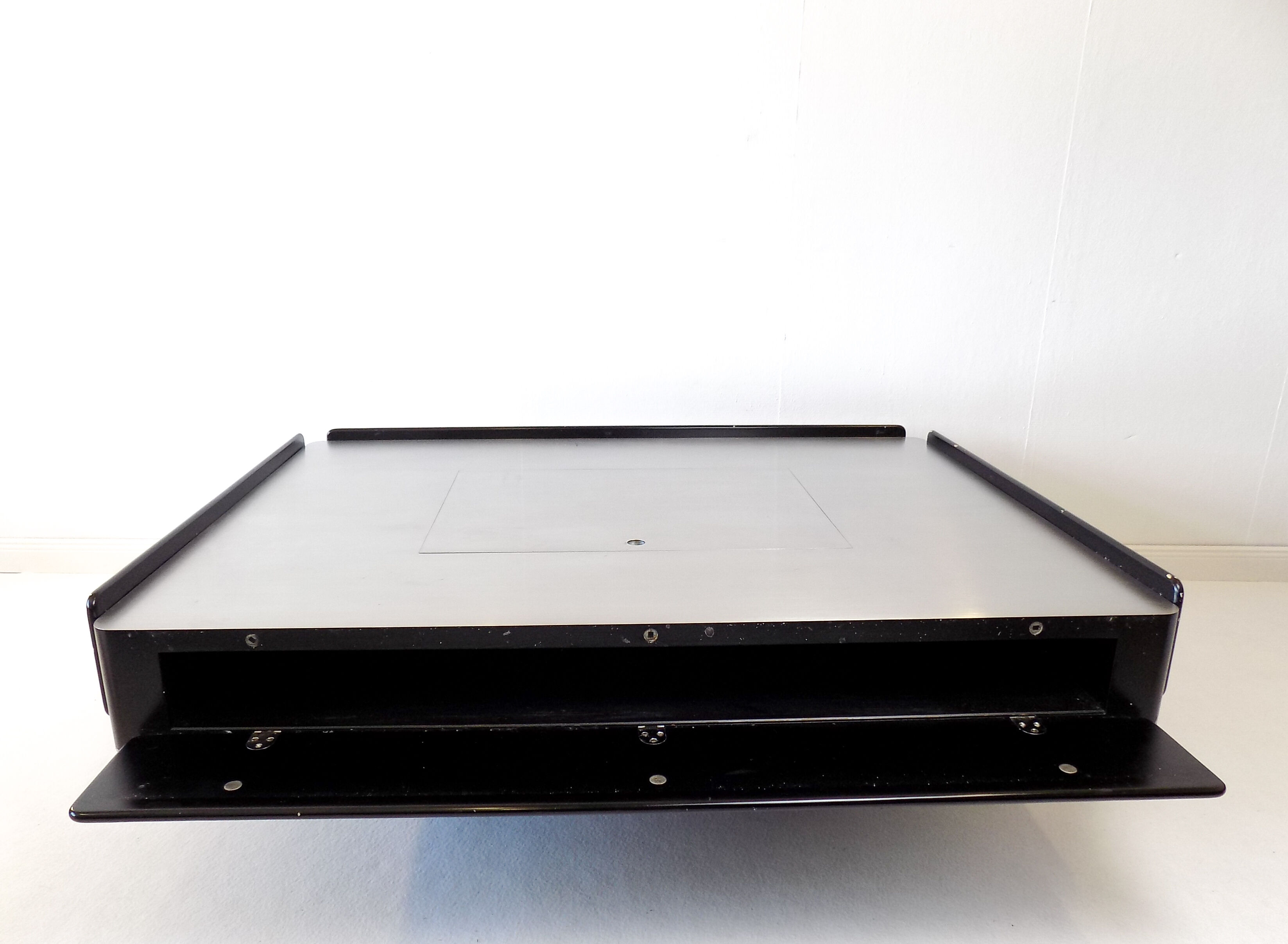 Gavina Caori coffee table by Vico Magistretti