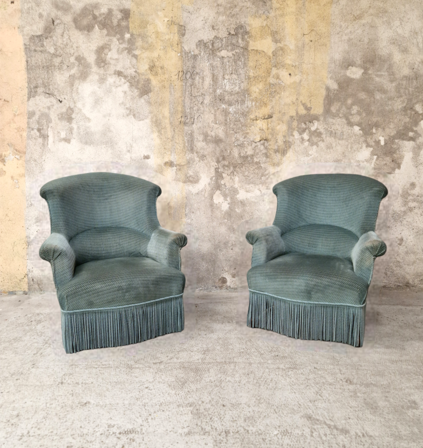 Pair of blue velvet toad armchairs