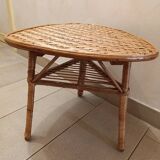 Table d'appoint triangulaire  en rotin