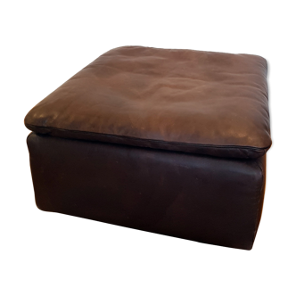 Pouf in leather by De Sede year 80