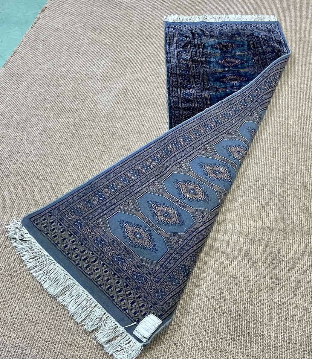 Pakistani handmade wool and silk rug - 1m85x63cm