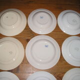 Mismatched crockery service for 6 people