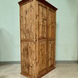 Large Parisian wardrobe with hanging space (renovated)