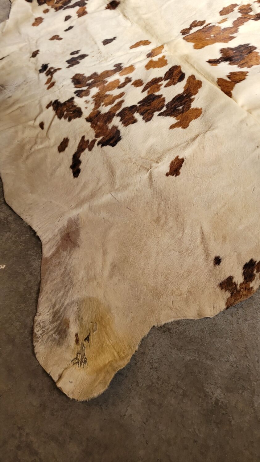 Vintage cowhide carpet 1970 2m30x1m90