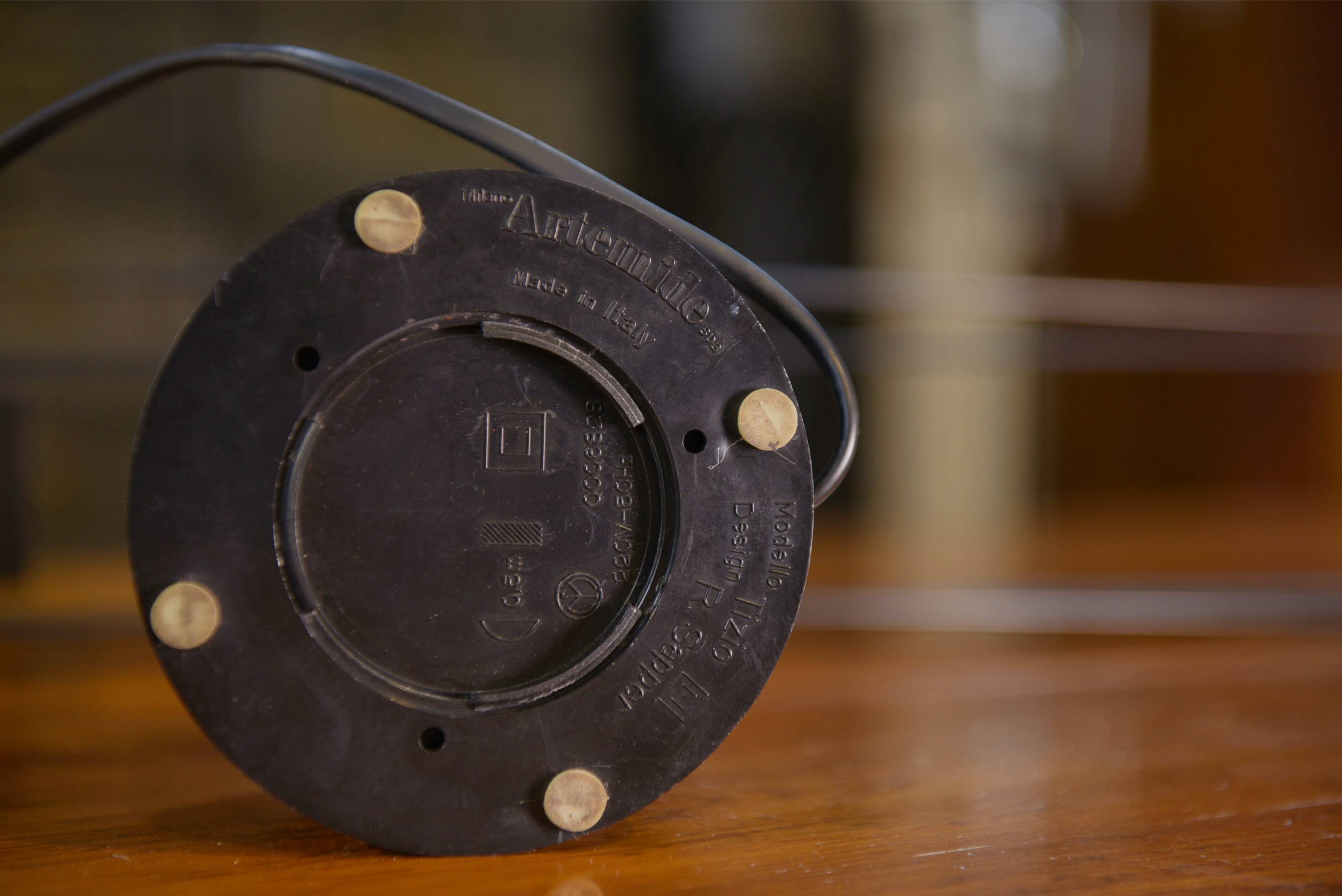 Tizio desk lamp by Richard Sapper for Artemide 1980s