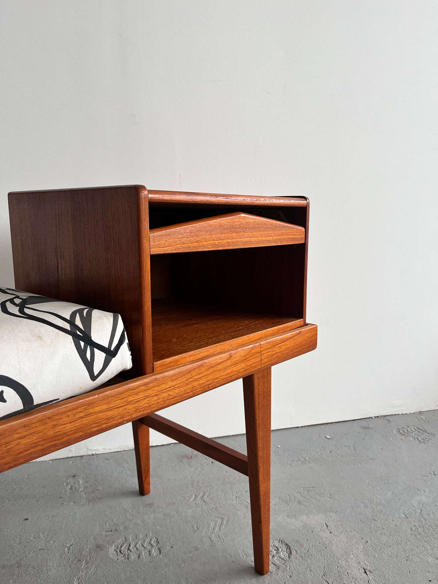 Scandinavian Mid Century Gossip Bench