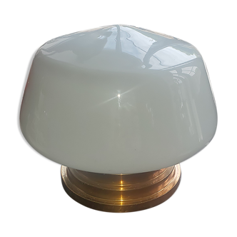 Opaline lamp