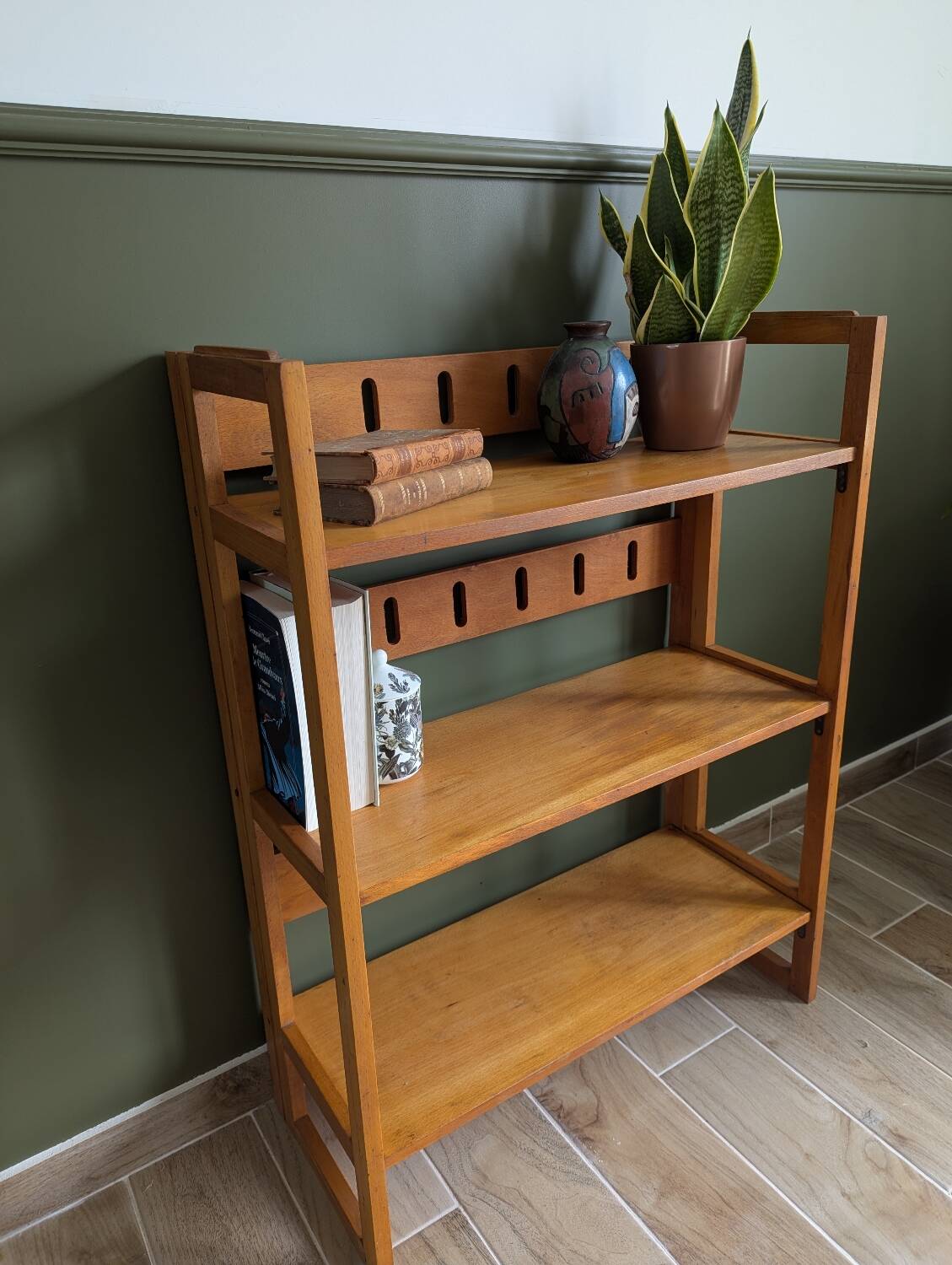 1960s bookseller's shelf