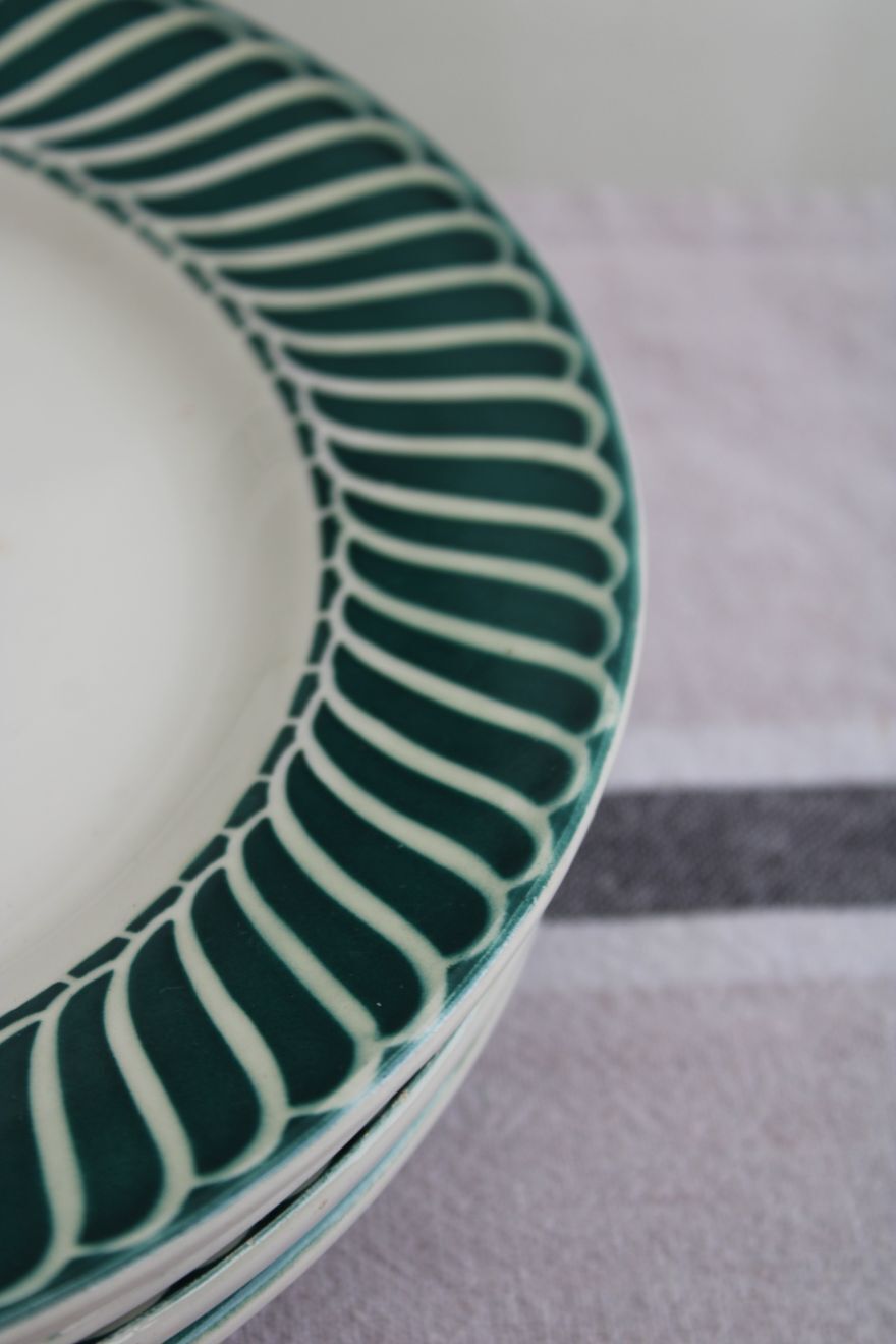 Set of 6 Digoin/Sarreguemines plates