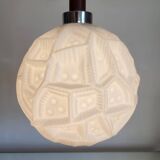 Lampe à suspension vintage, vermoedelijk Peill & Putzler, verre opalin avec relief