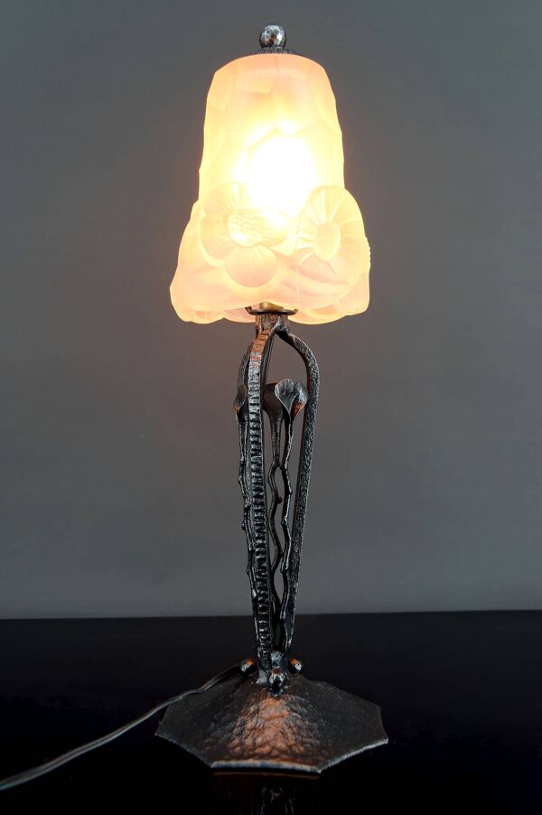 Lampe Art Déco en Fer Forgé, Tulipe Florale signée Degué, France, c. 1930