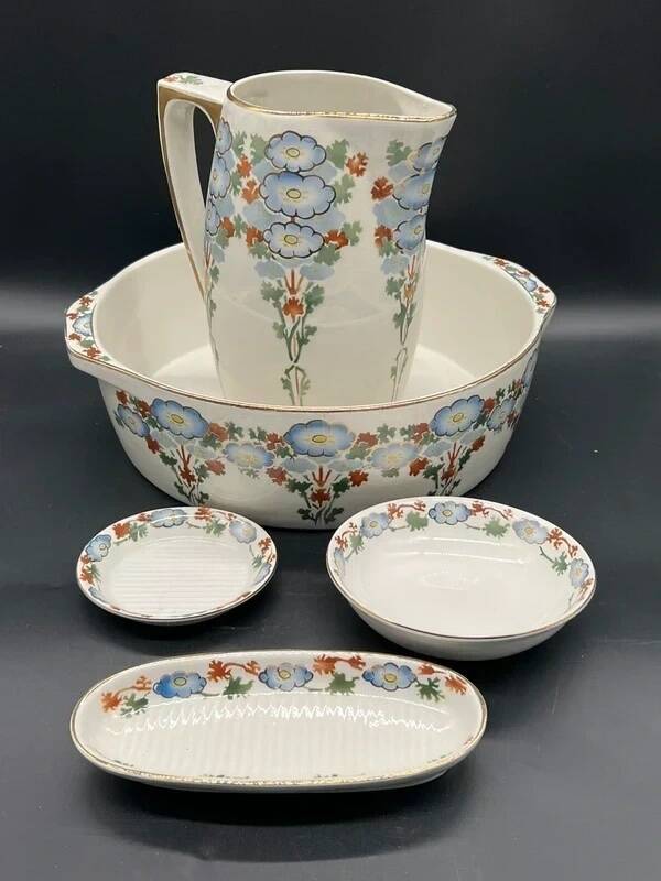 Vintage toilet service – Hamage Moulin des Loups – Volubilis model