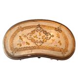 Small kidney side table with drawers in gilded wood, florentine style