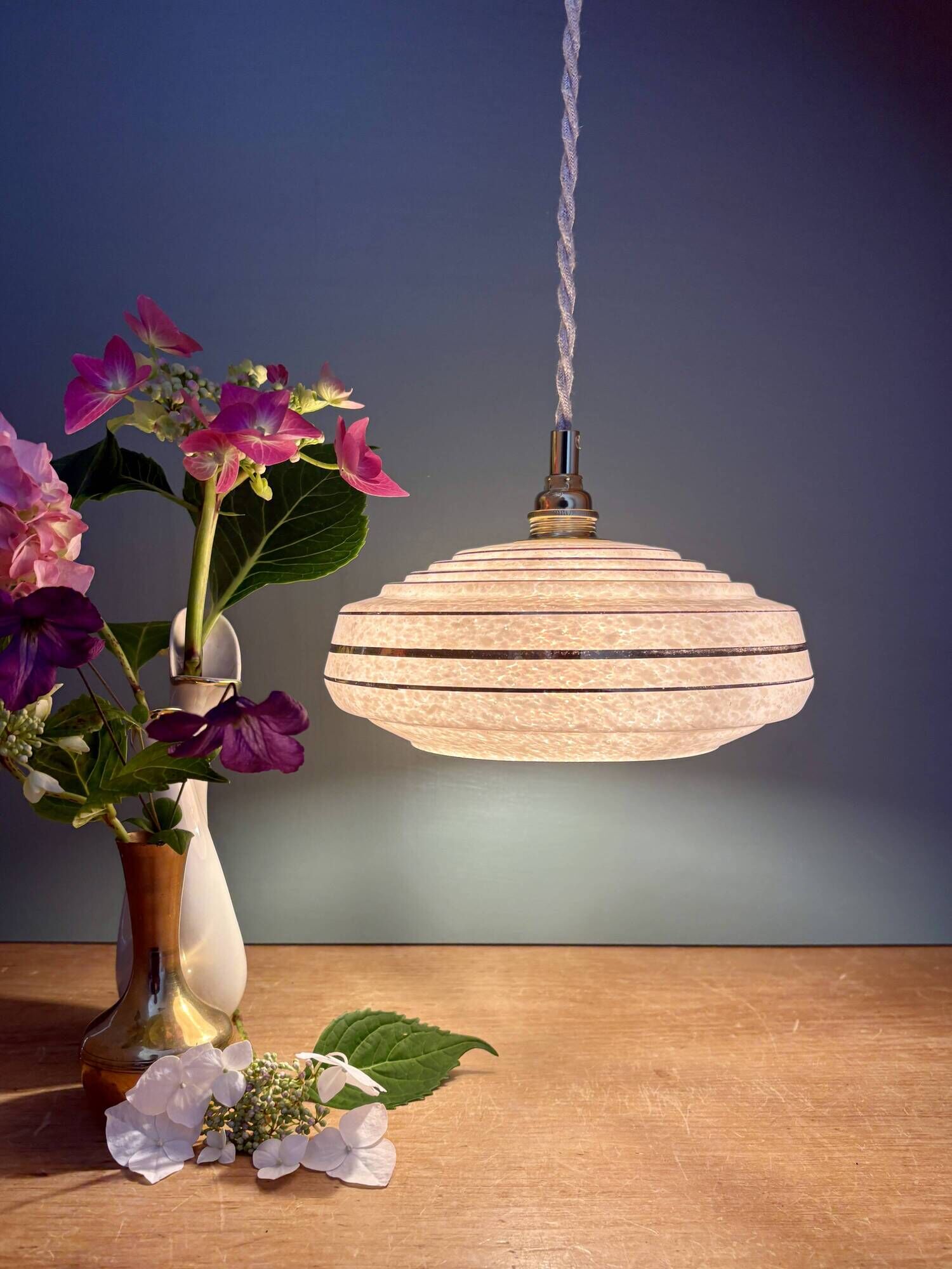 Vintage pendant lampshade in pink Clichy glass with gold trim