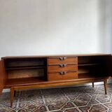 Buffet moderne du milieu du siècle – Meubles Stonehill