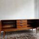 Buffet moderne du milieu du siècle – Meubles Stonehill