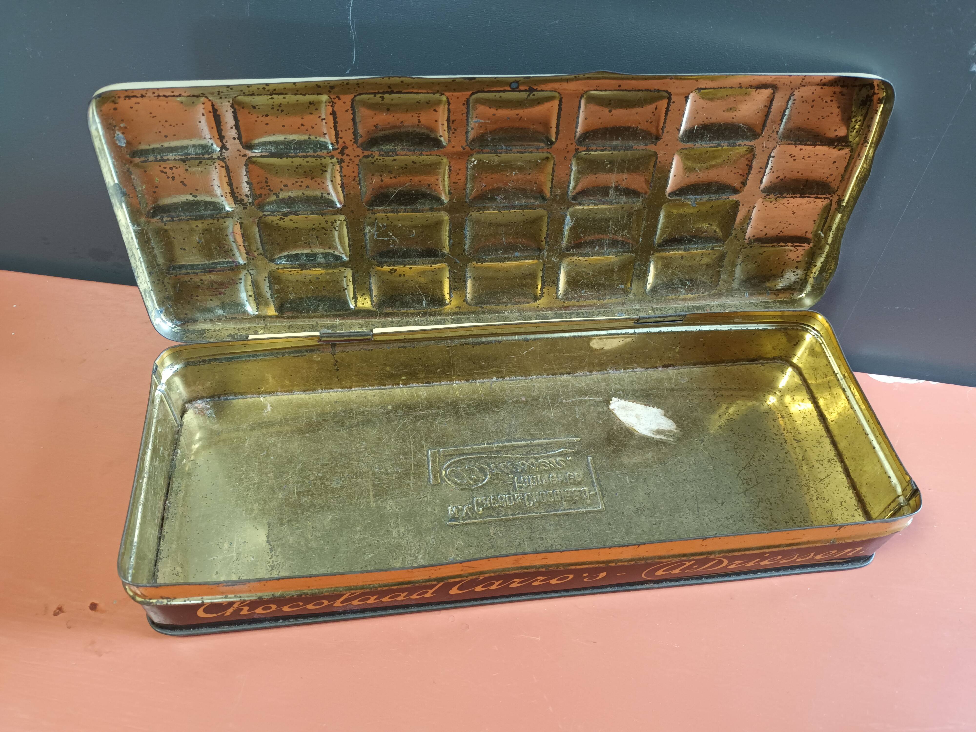 Advertising metal box
