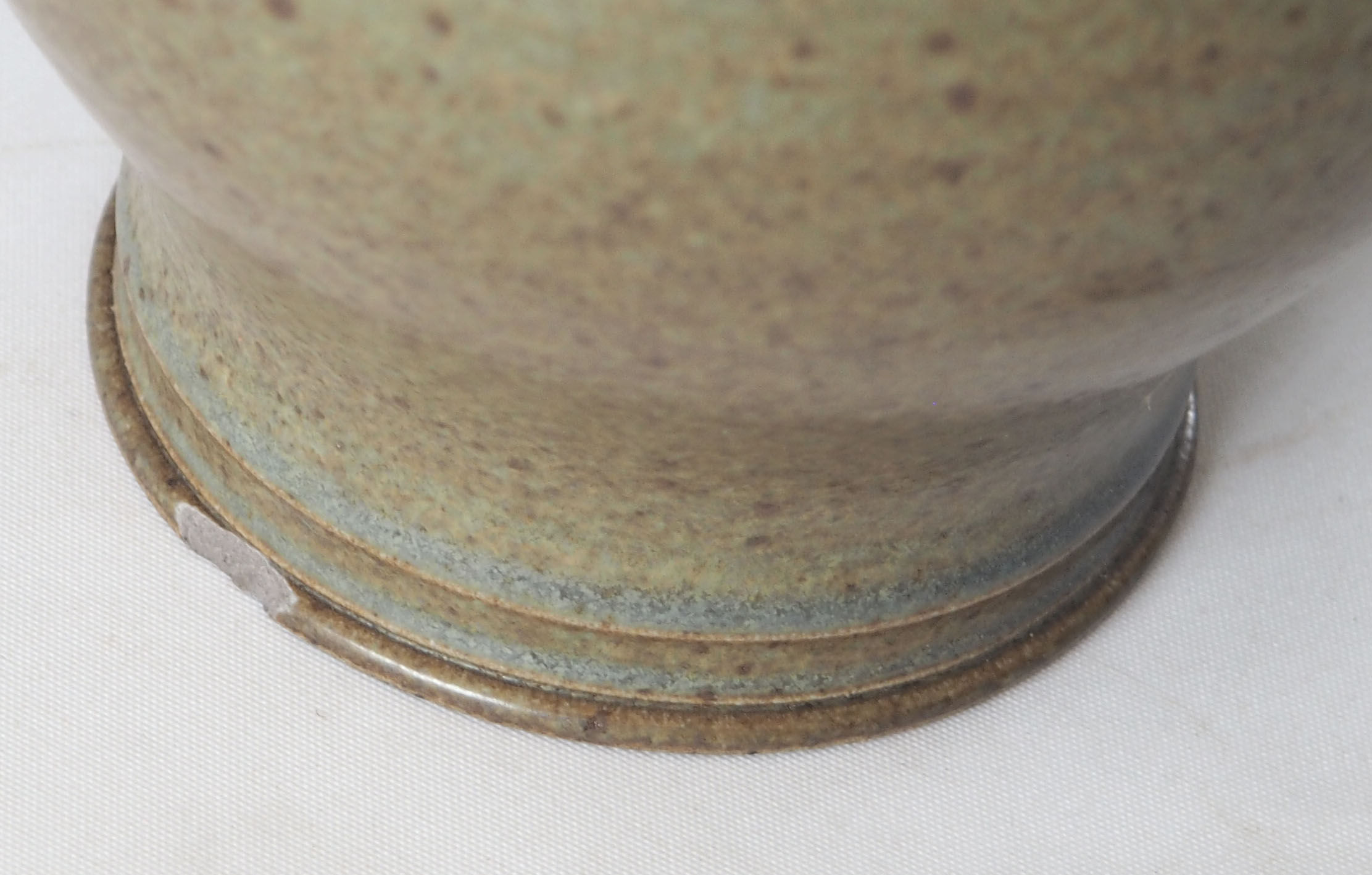 Pitcher enn bluish sandstone