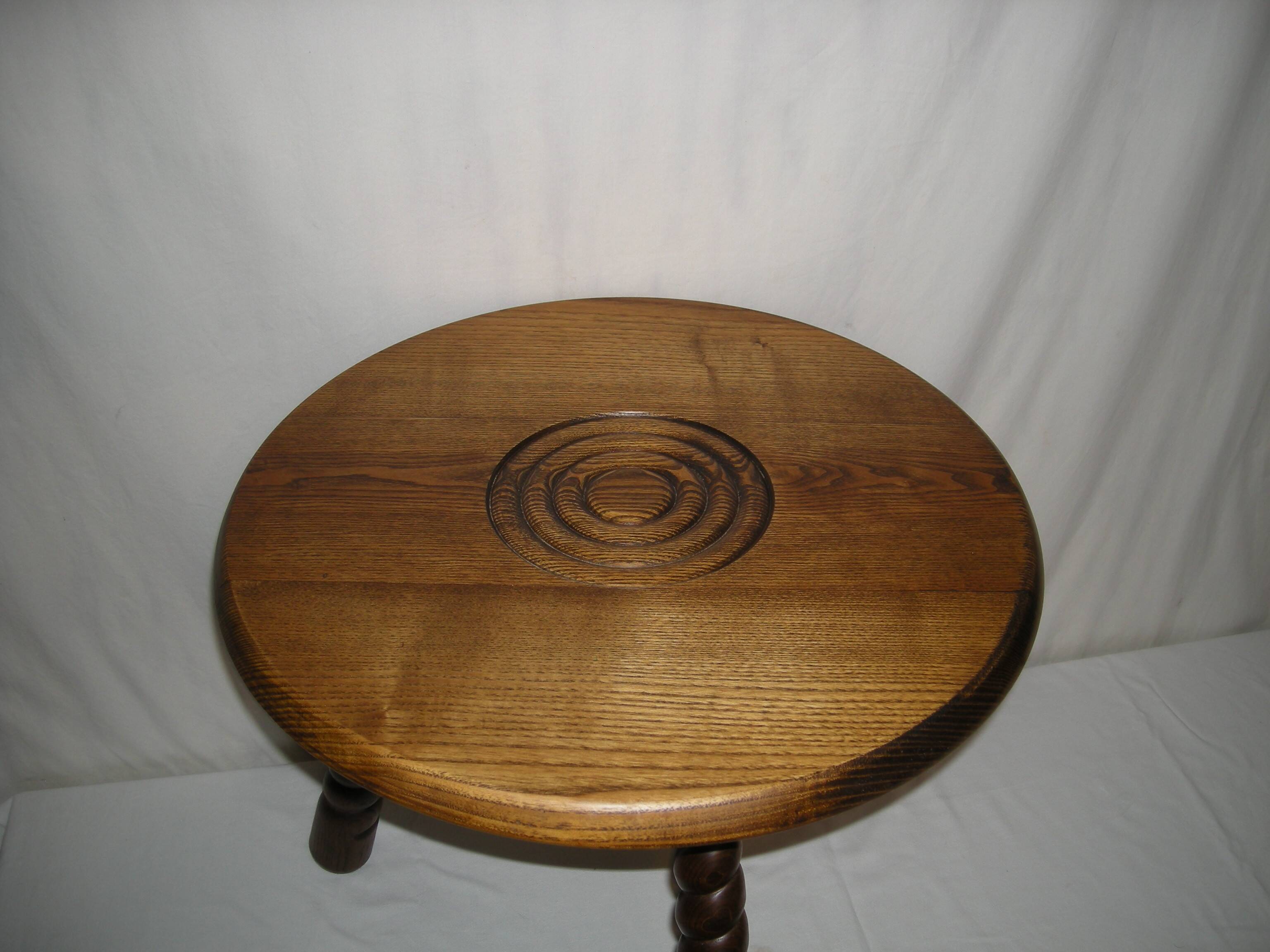 Turned wood coffee table from the 30s - 40s