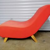 Armless chair