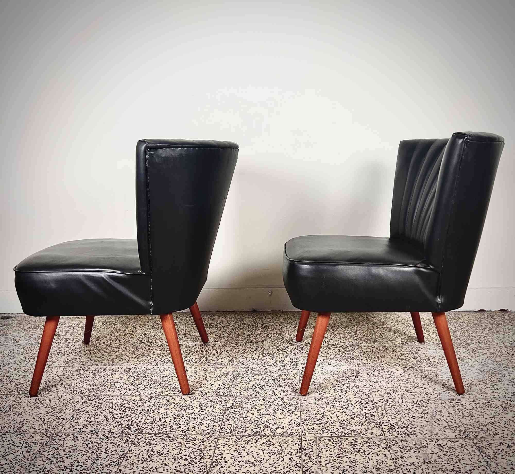 Pair of vintage club armchairs in black leatherette – 1950s