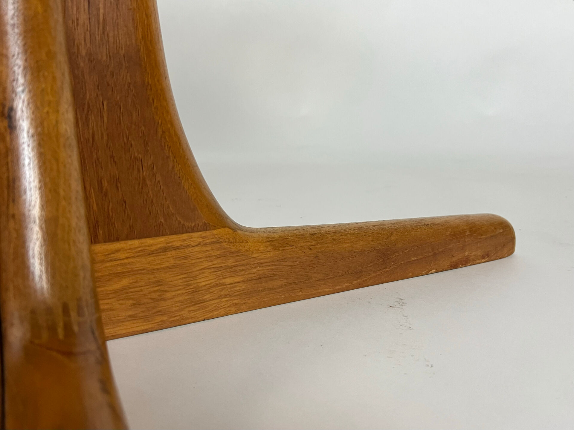 Vintage round teak dining table solid wood danish design 70s