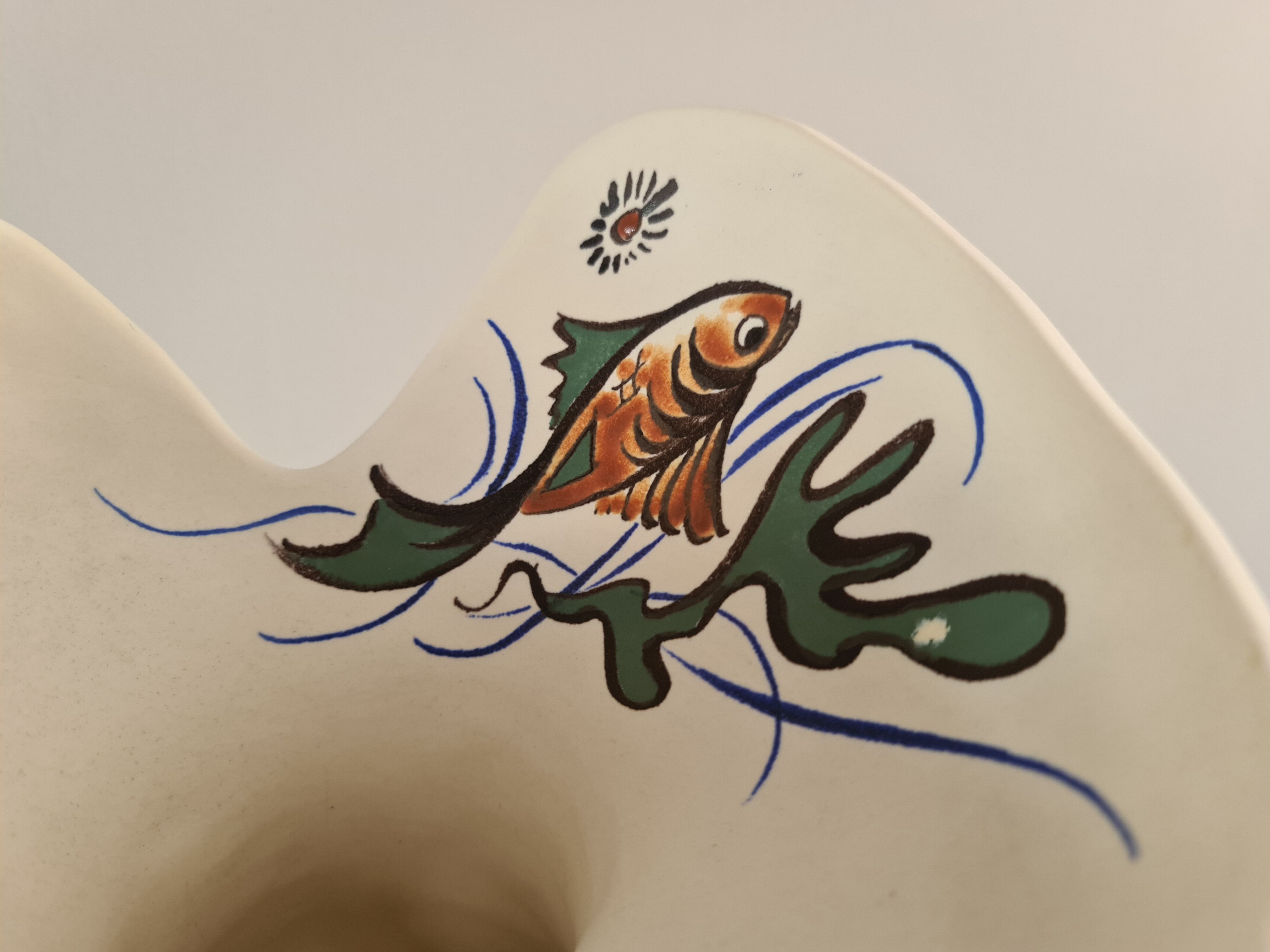 Corolla vase signed 1950